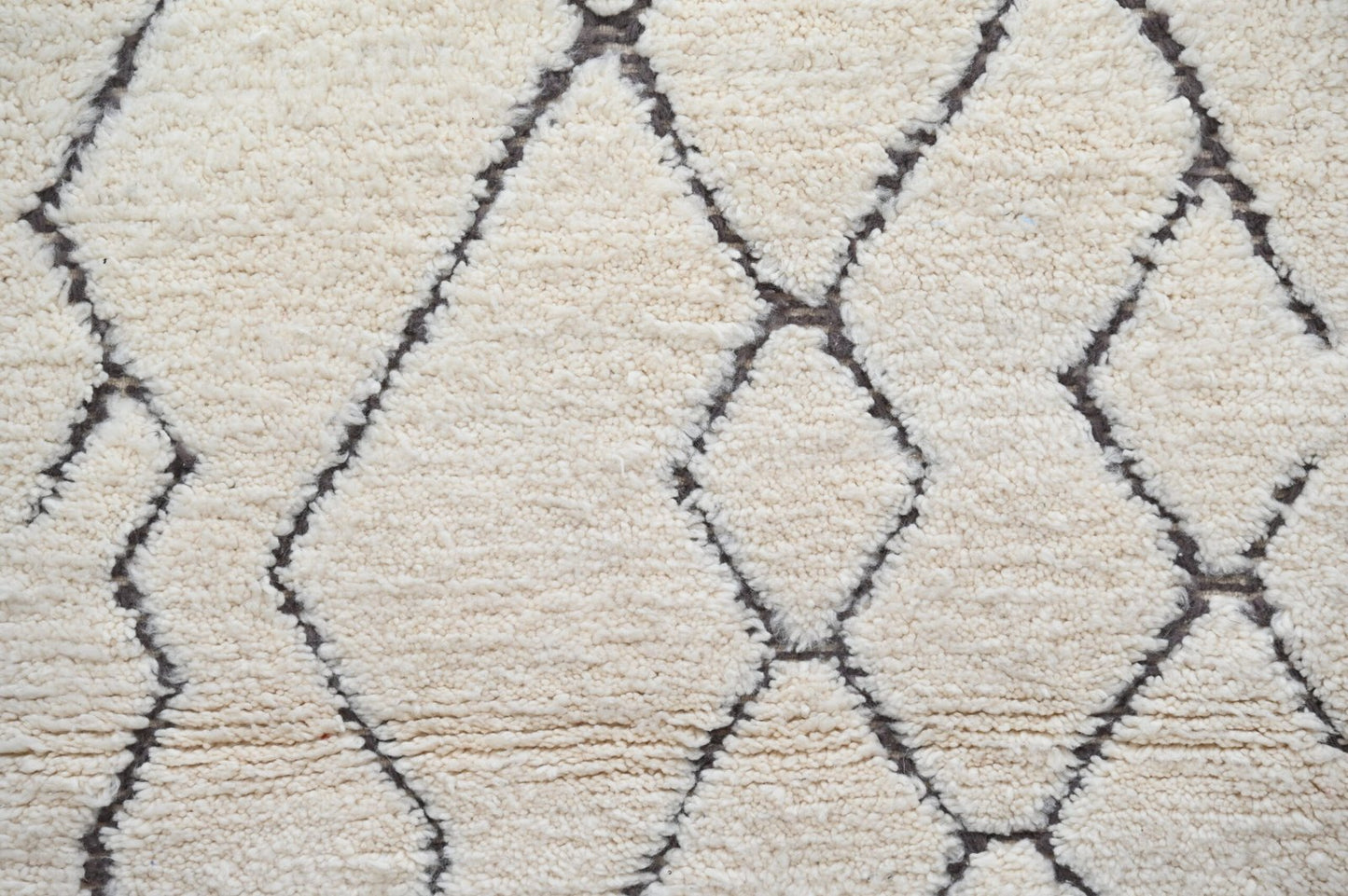 Petit tapis traditionnel Beni Ouarain 140 X 108 Cm