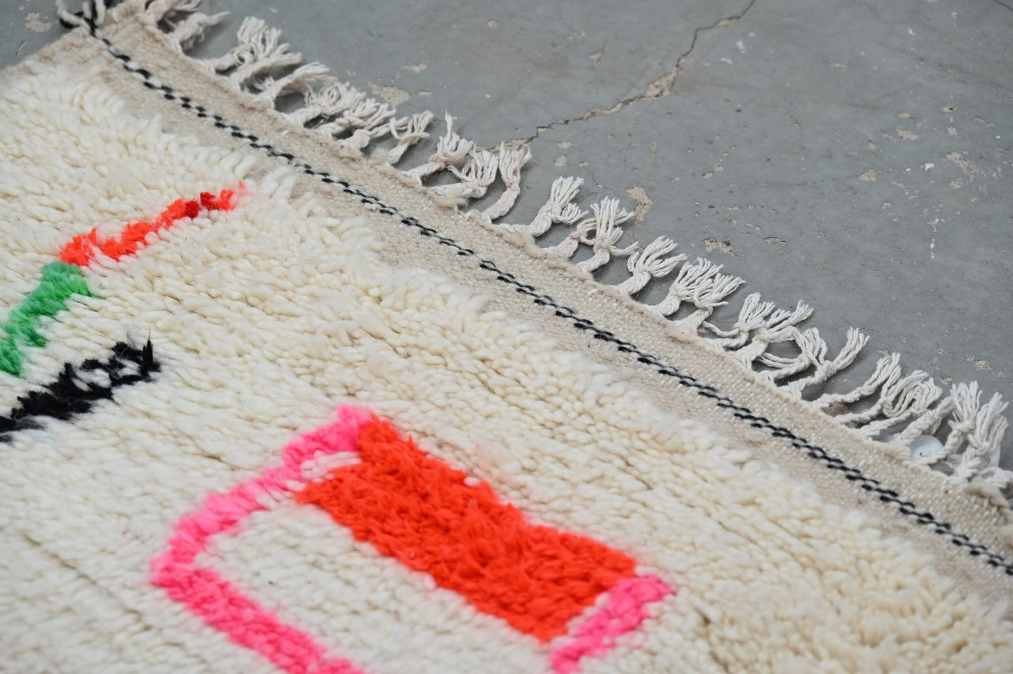 Tapis traditionnel Azilal 247 X 141 Cm