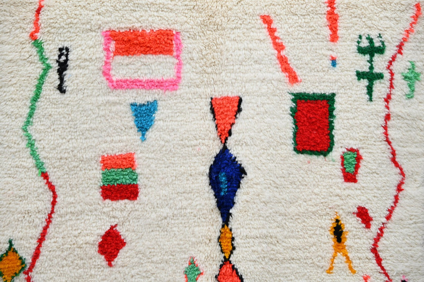 Tapis traditionnel Azilal 247 X 141 Cm