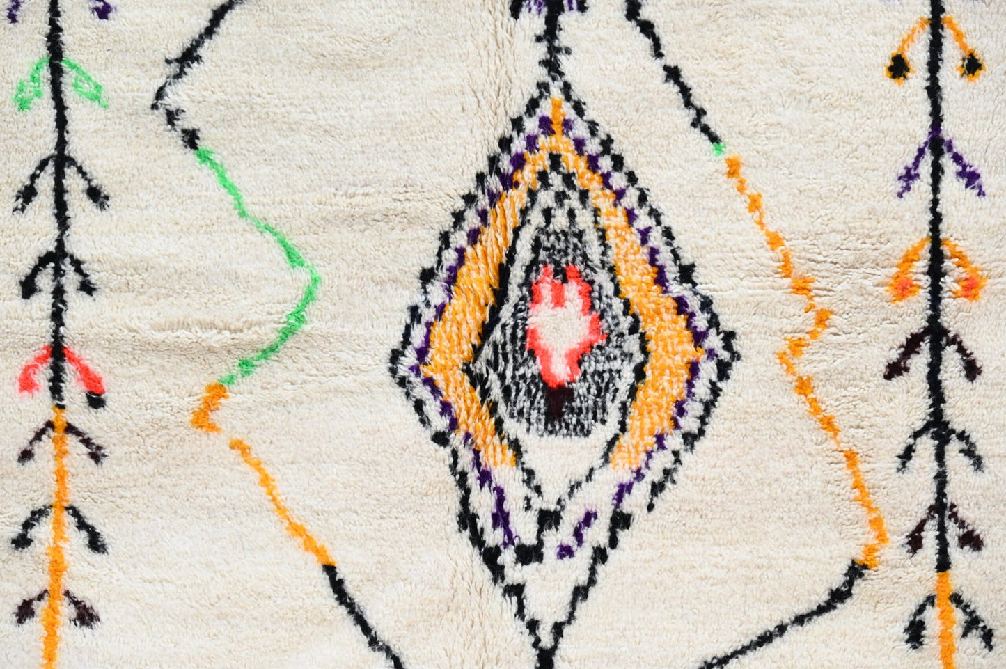 Tapis traditionnel Azilal 248 X 151 Cm