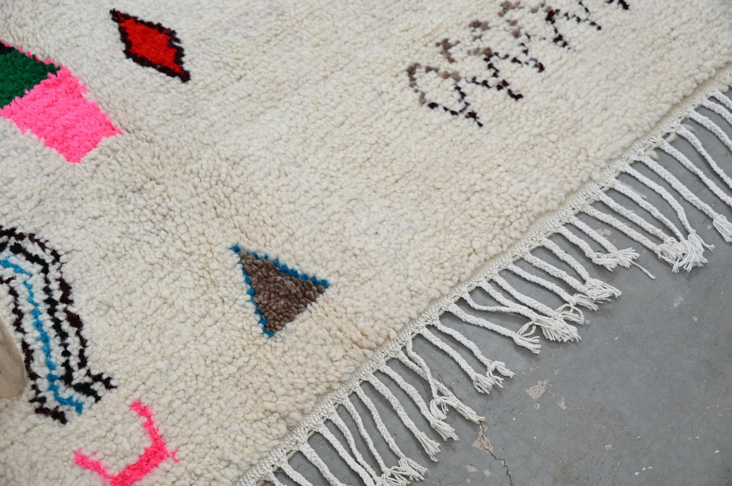 Tapis traditionnel Azilal 223 X 157 Cm