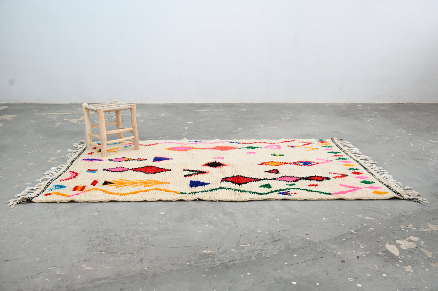 Tapis traditionnel Azilal 231 X 131 Cm