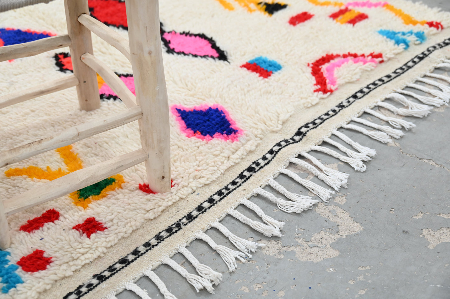 Tapis traditionnel Azilal 231 X 131 Cm