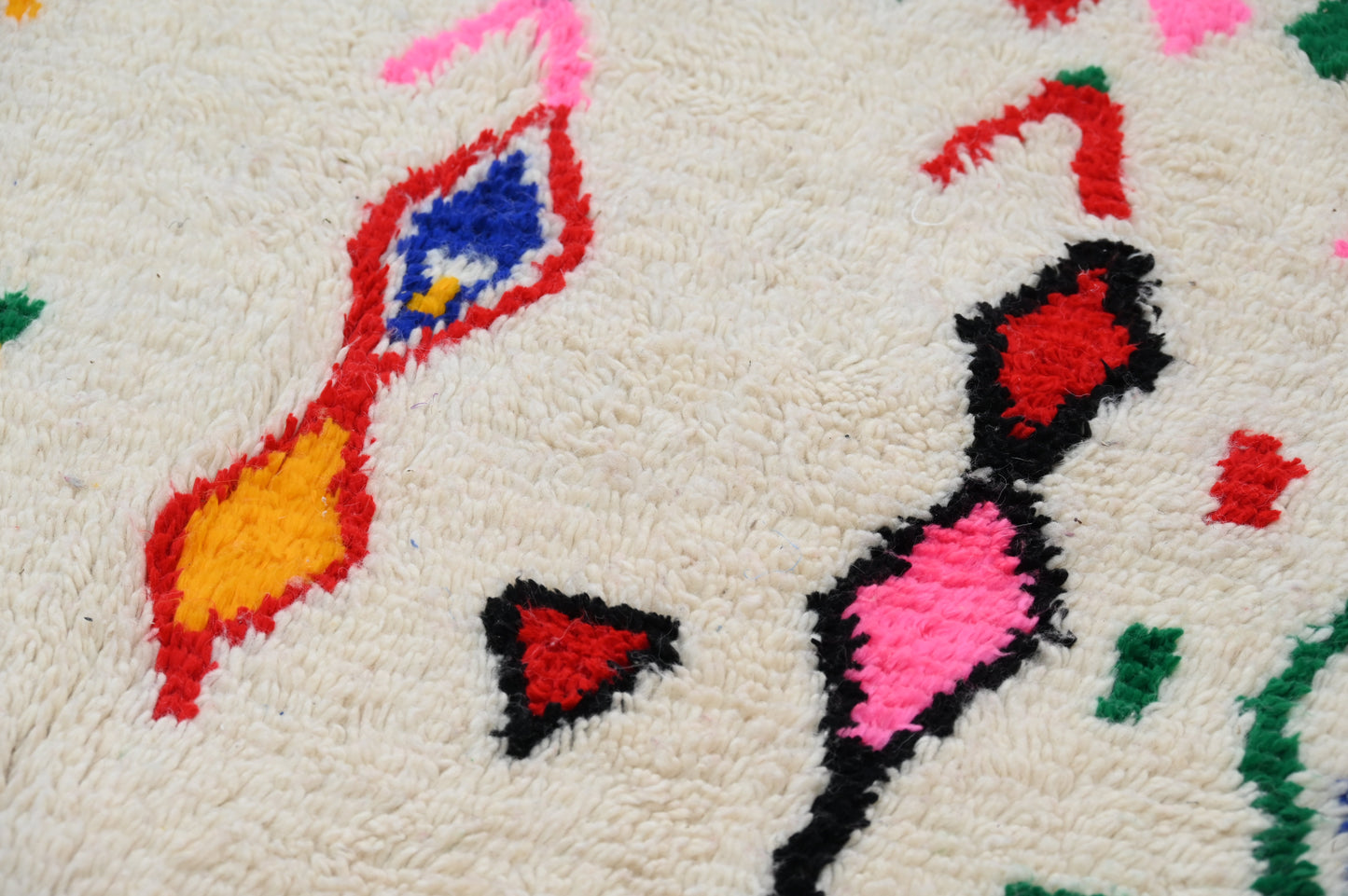 Tapis traditionnel Azilal 231 X 131 Cm