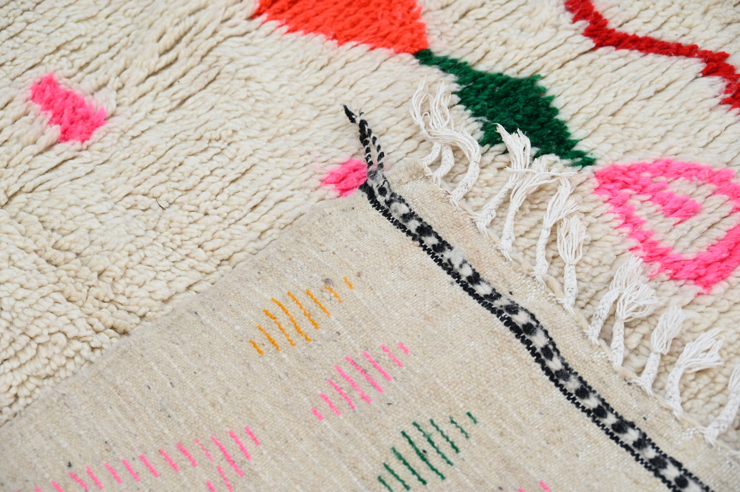 Tapis traditionnel Azilal 231 X 131 Cm