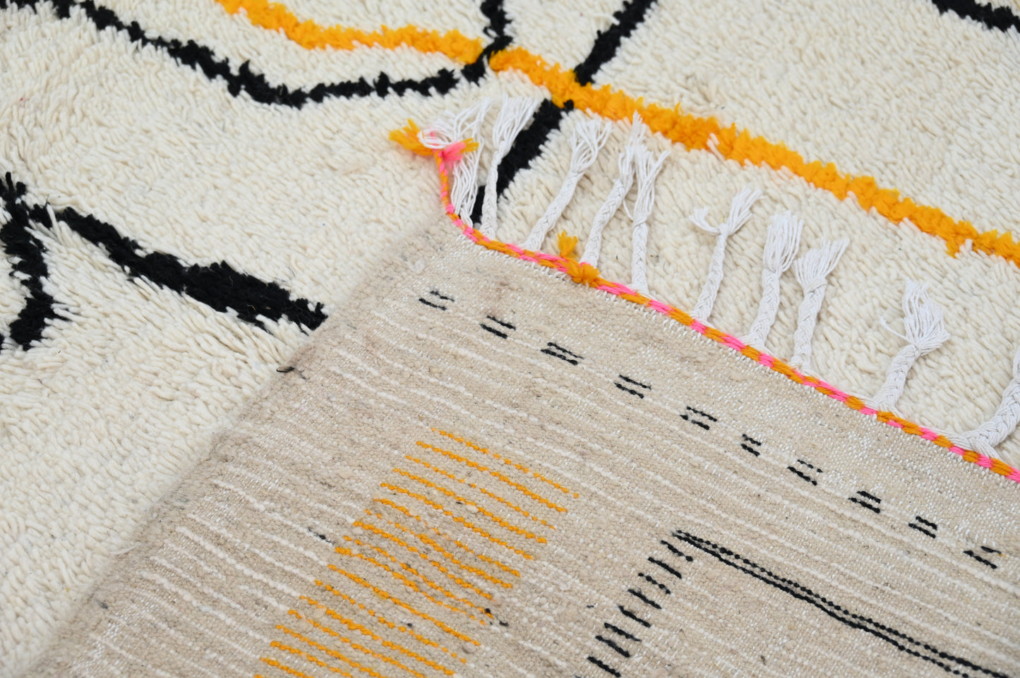 Tapis traditionnel Azilal 240 X 152 Cm