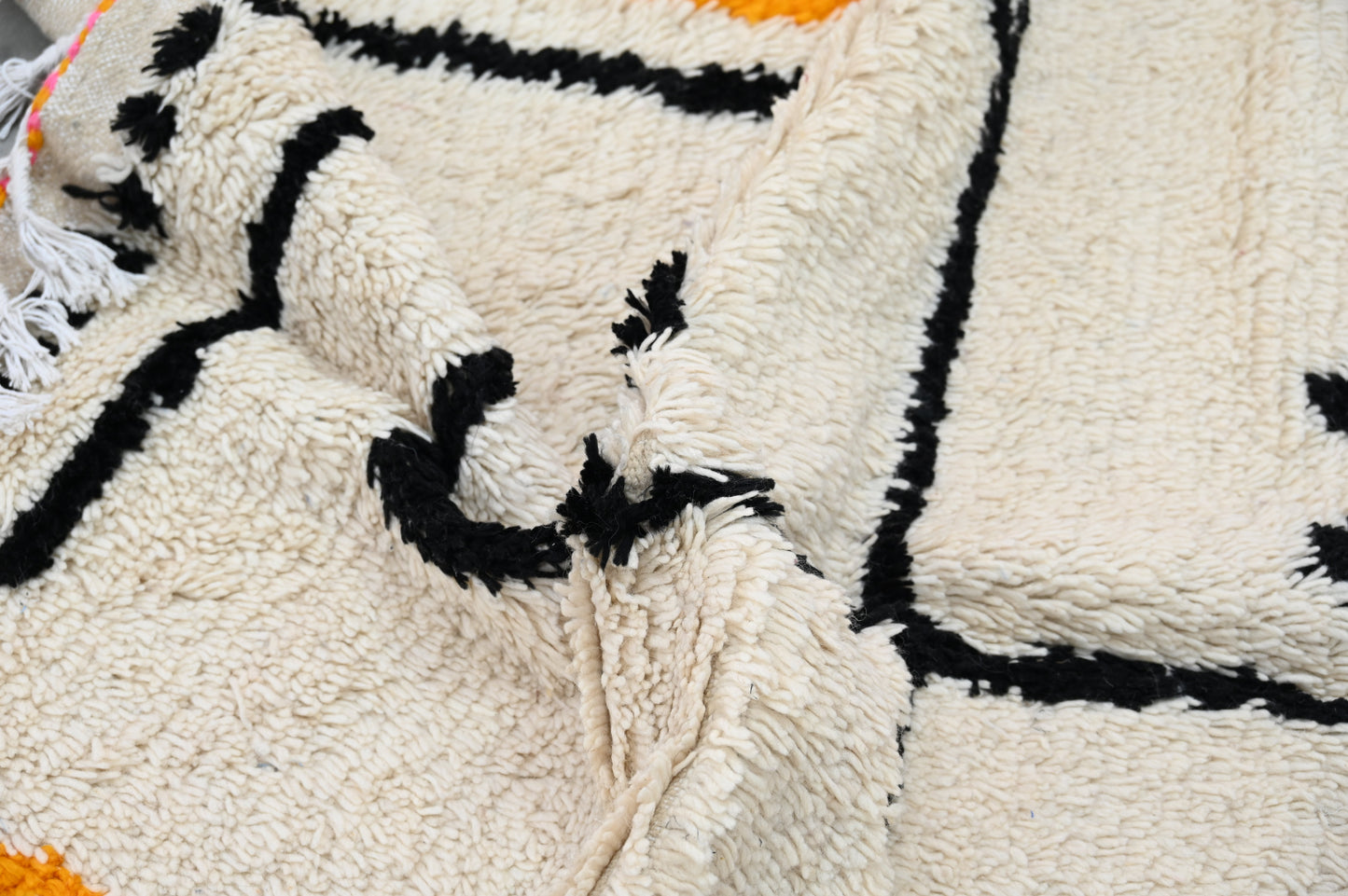 Tapis traditionnel Azilal 240 X 152 Cm