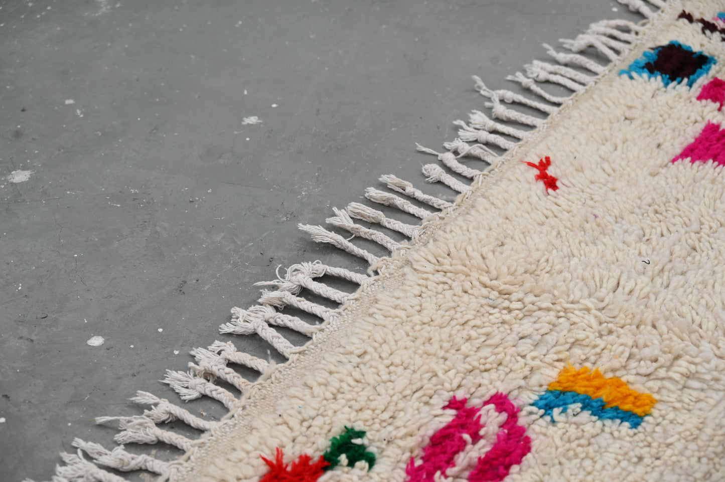 Tapis traditionnel Azilal 240 X 132 Cm