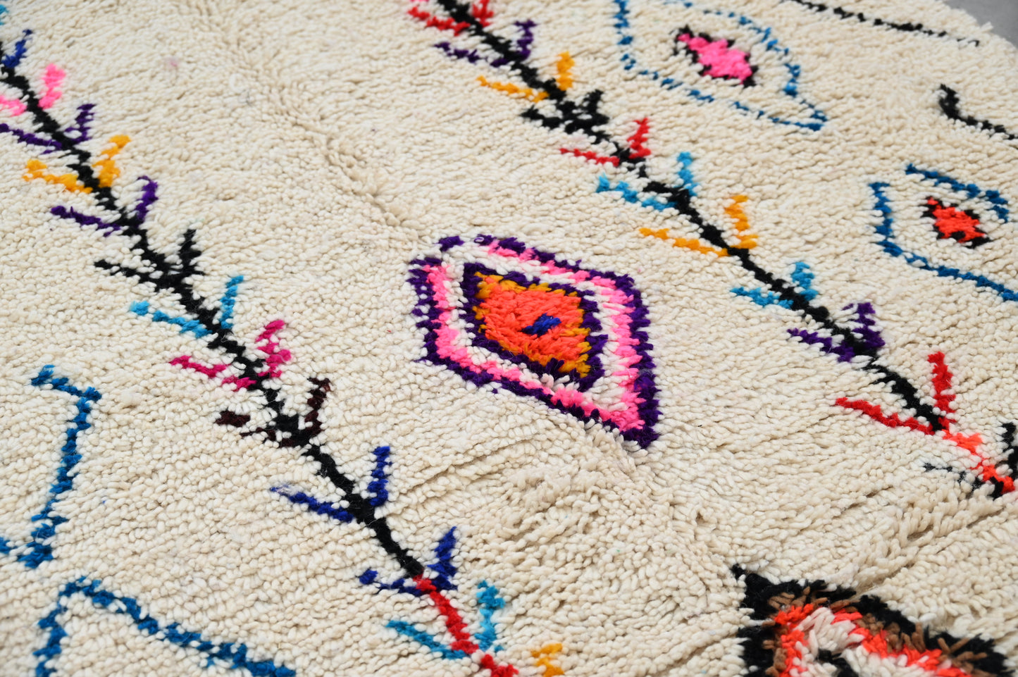 Tapis traditionnel Azilal 260 X 145 Cm