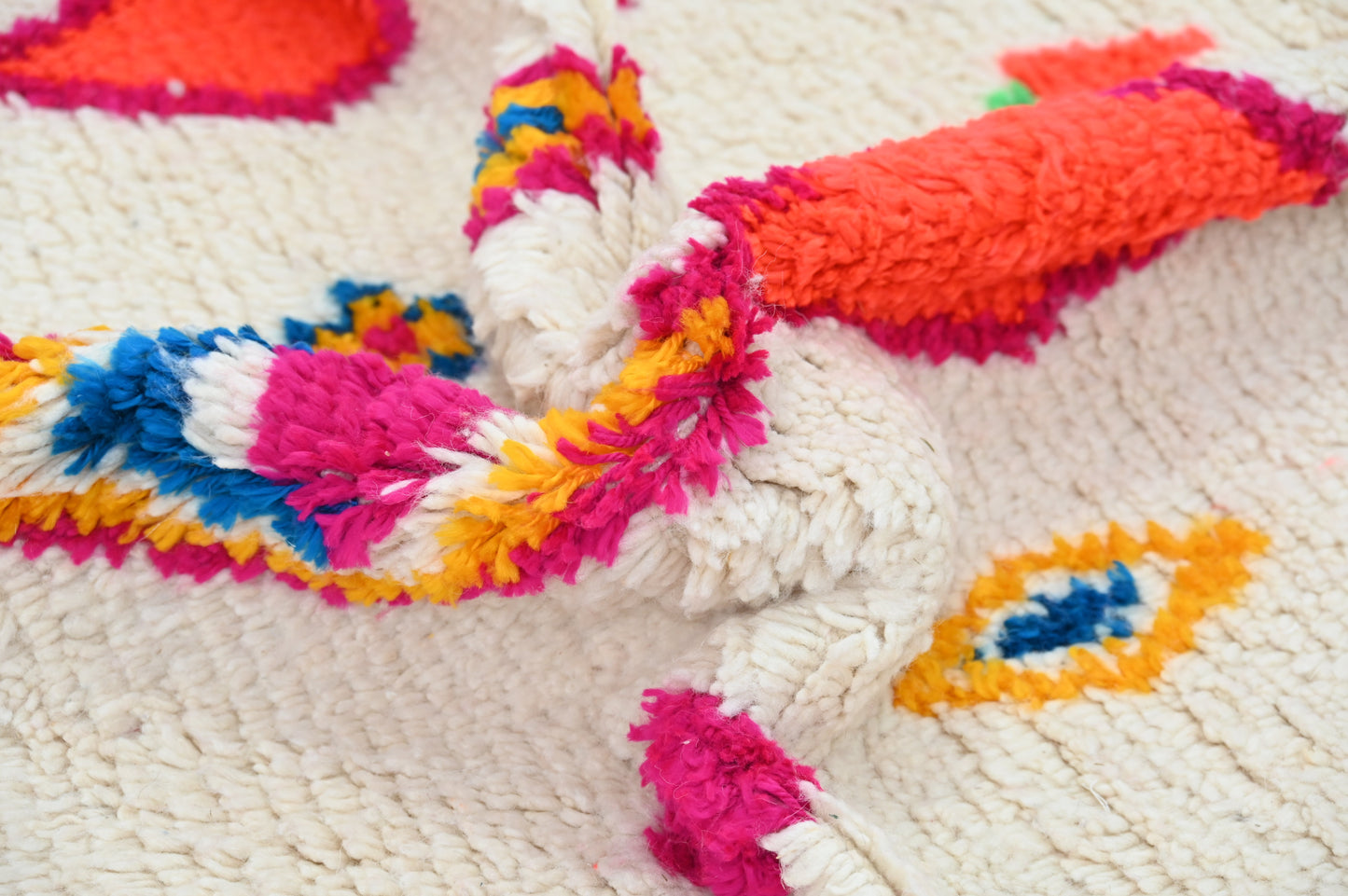 Tapis traditionnel Azilal 246 X 146 Cm