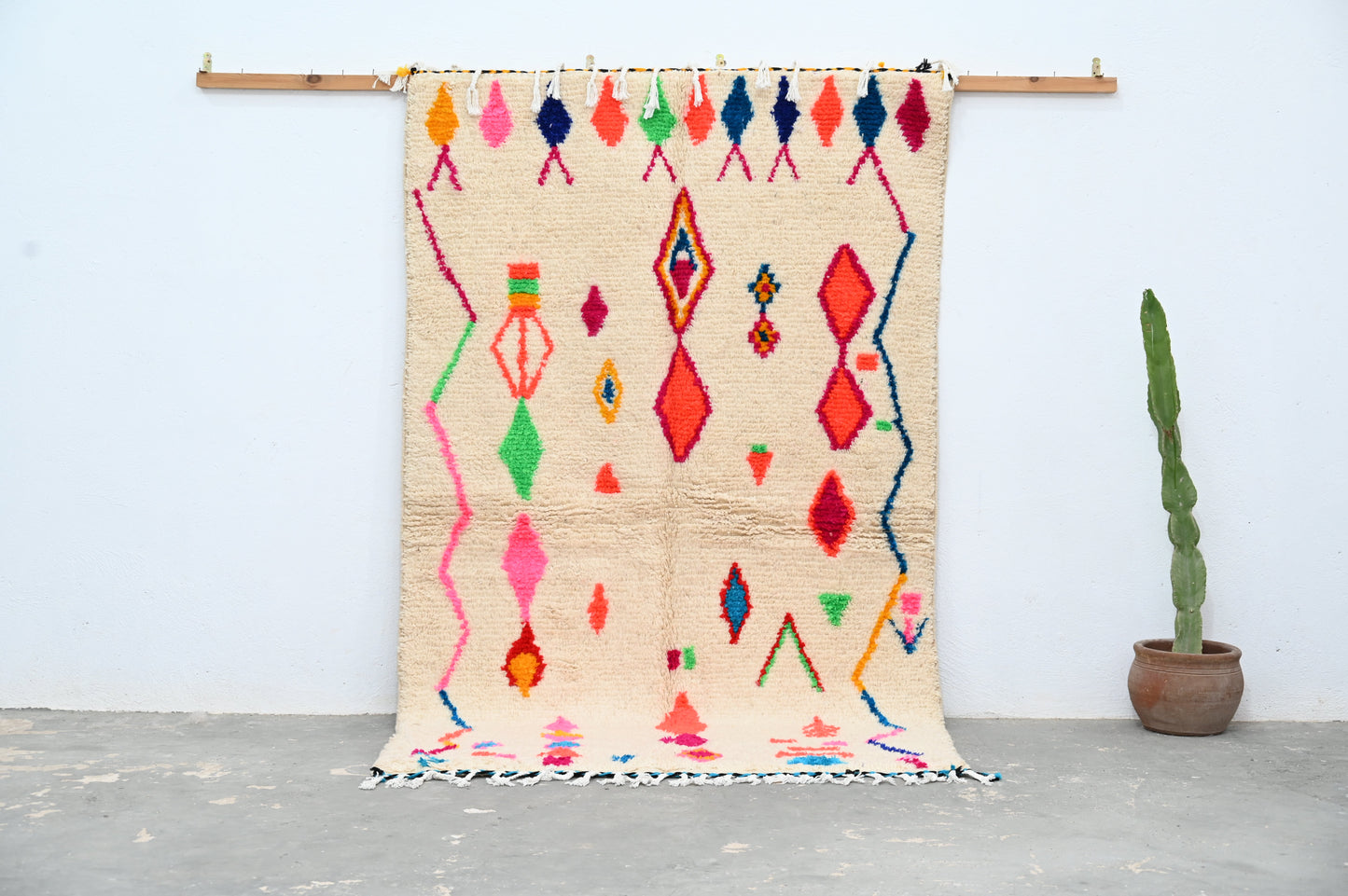 Tapis traditionnel Azilal 246 X 146 Cm