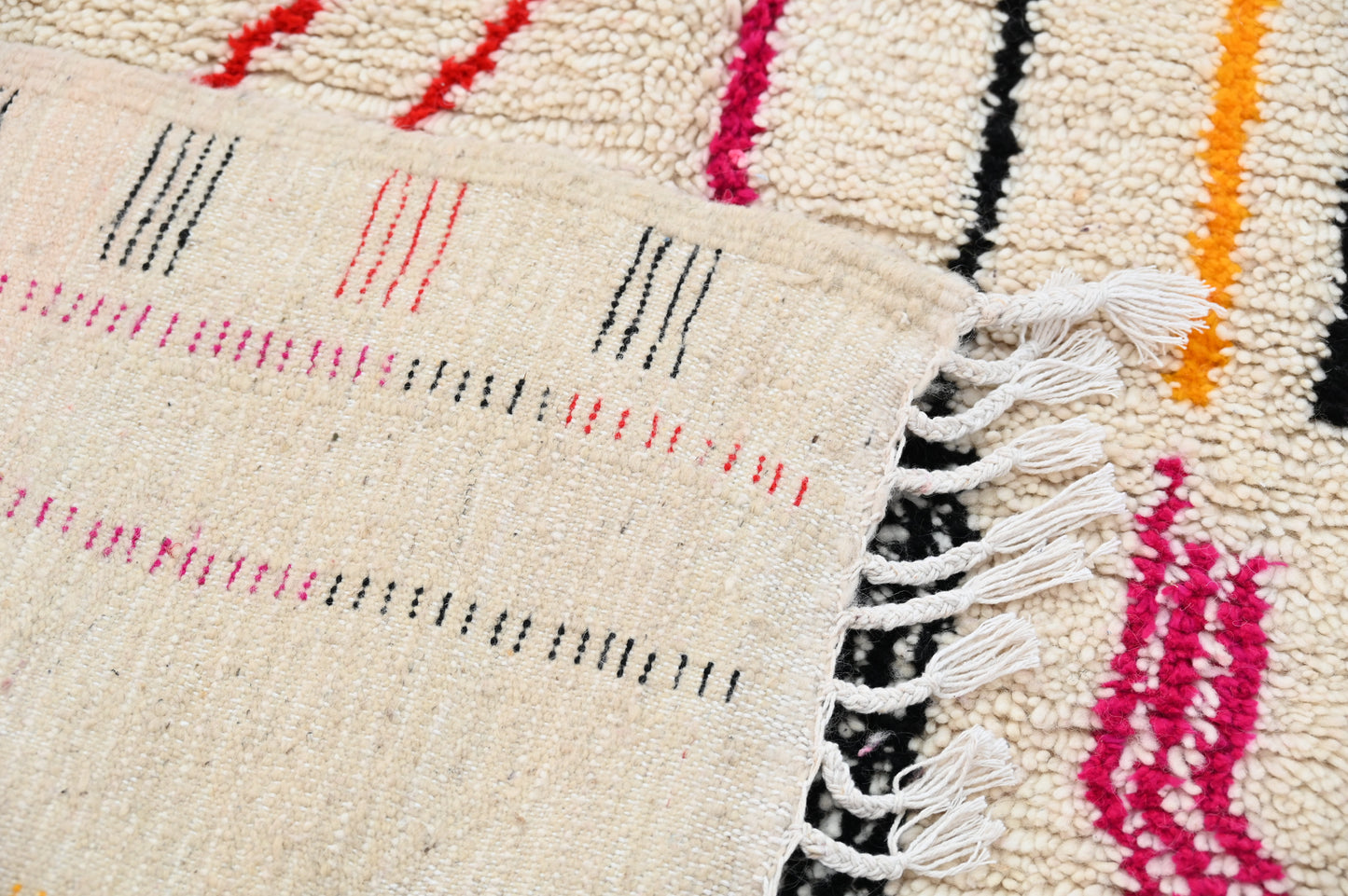 Tapis traditionnel Azilal 253 X 144 Cm