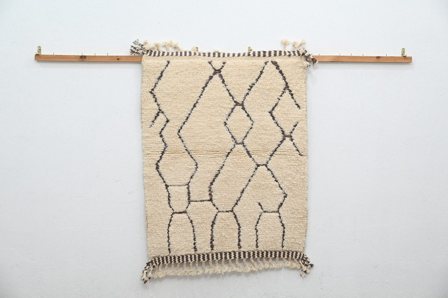 Petit tapis traditionnel Beni Ouarain 140 X 108 Cm