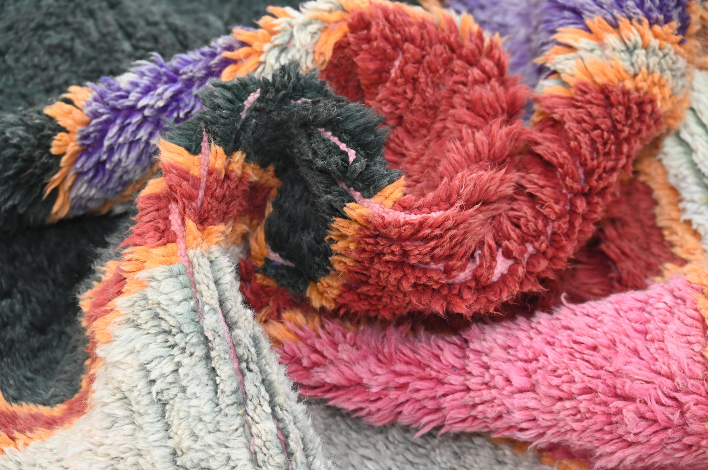 Tapis traditionnel Azilal 255 X 164 Cm