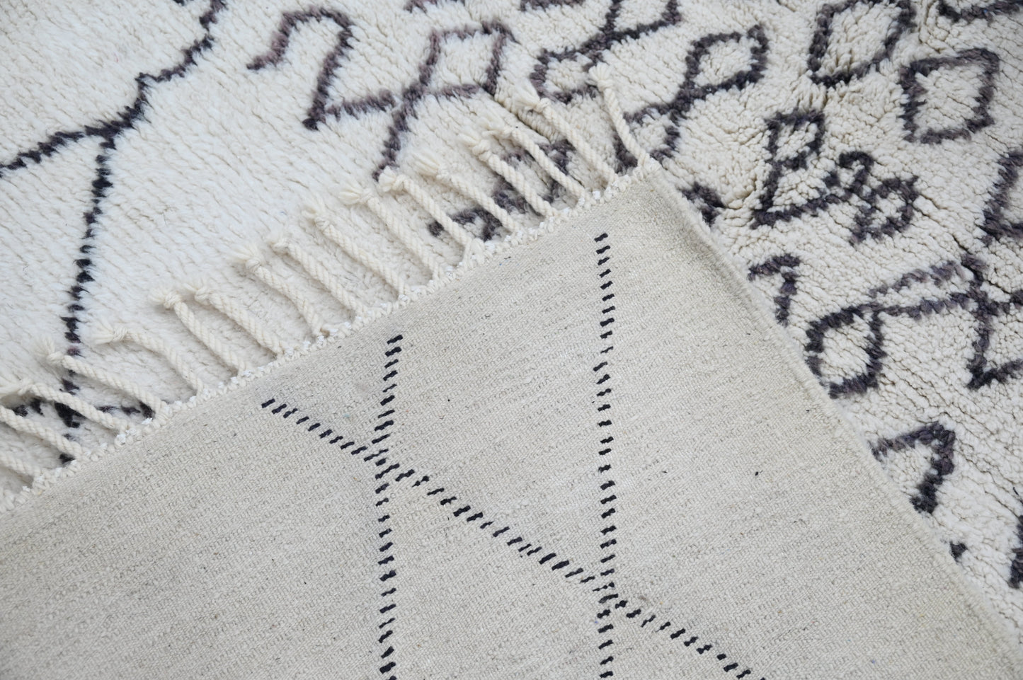 Tapis traditionnel Azilal 255 X 157 Cm