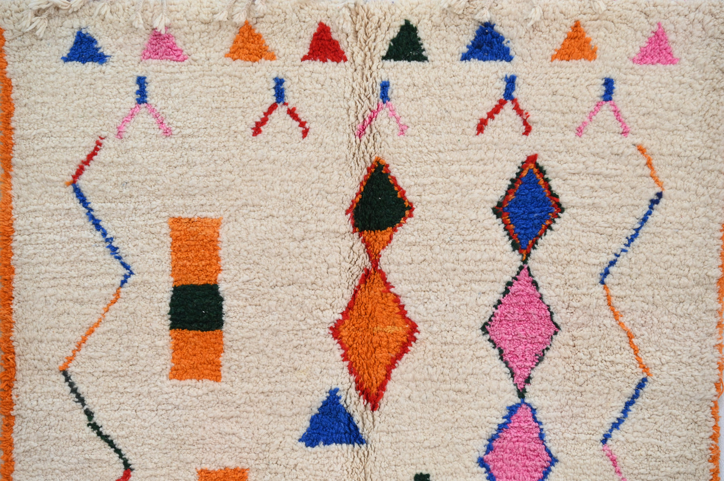 Tapis traditionnel Azilal 247 X 160 Cm