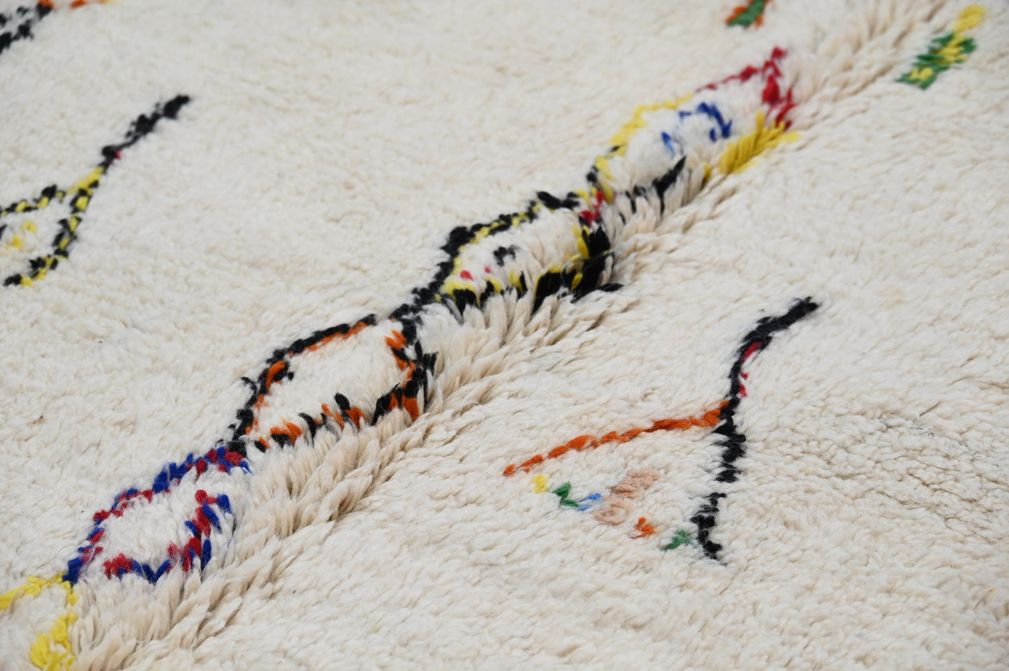 Tapis traditionnel Azilal 260 X 148 Cm