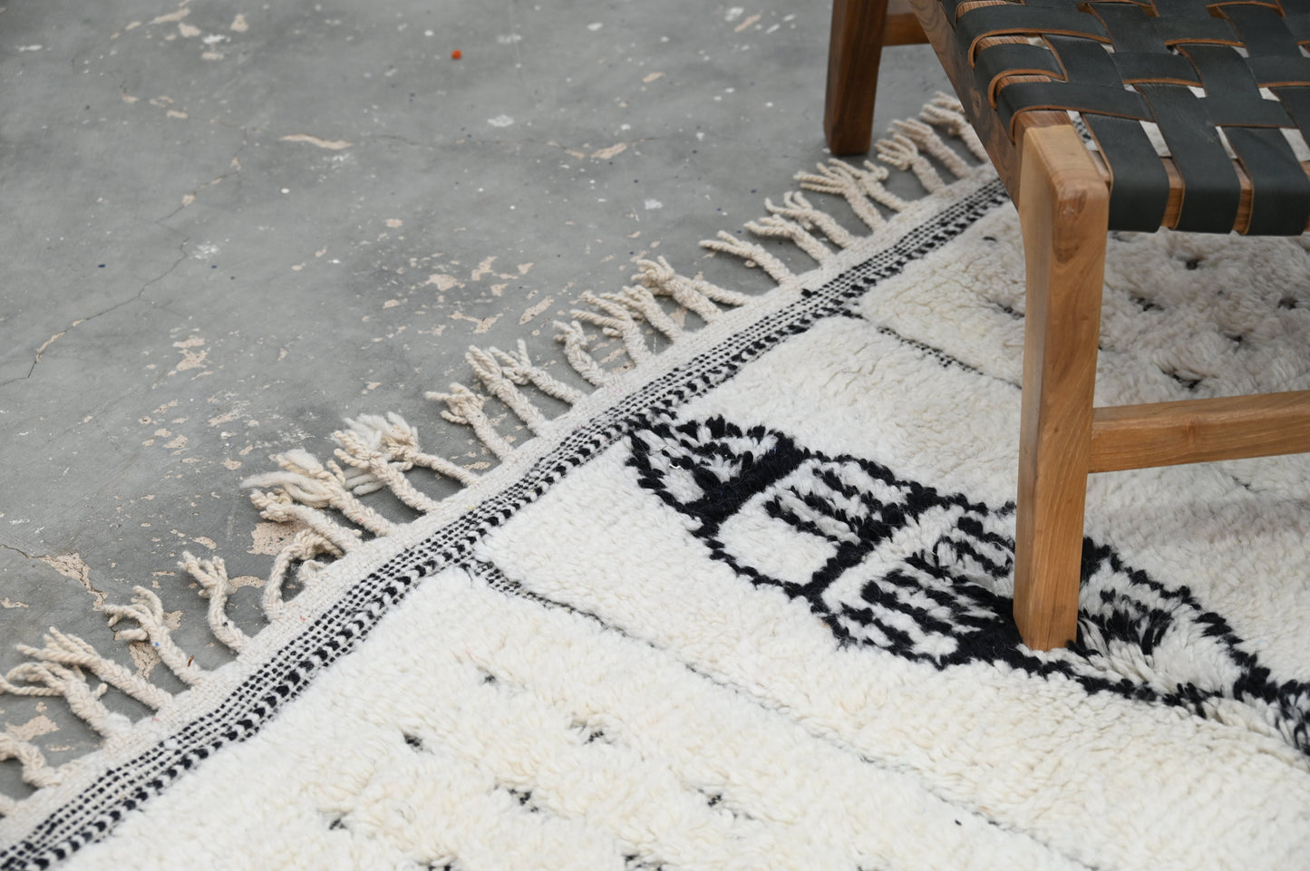 Tapis traditionnel Azilal 243 X 140 Cm