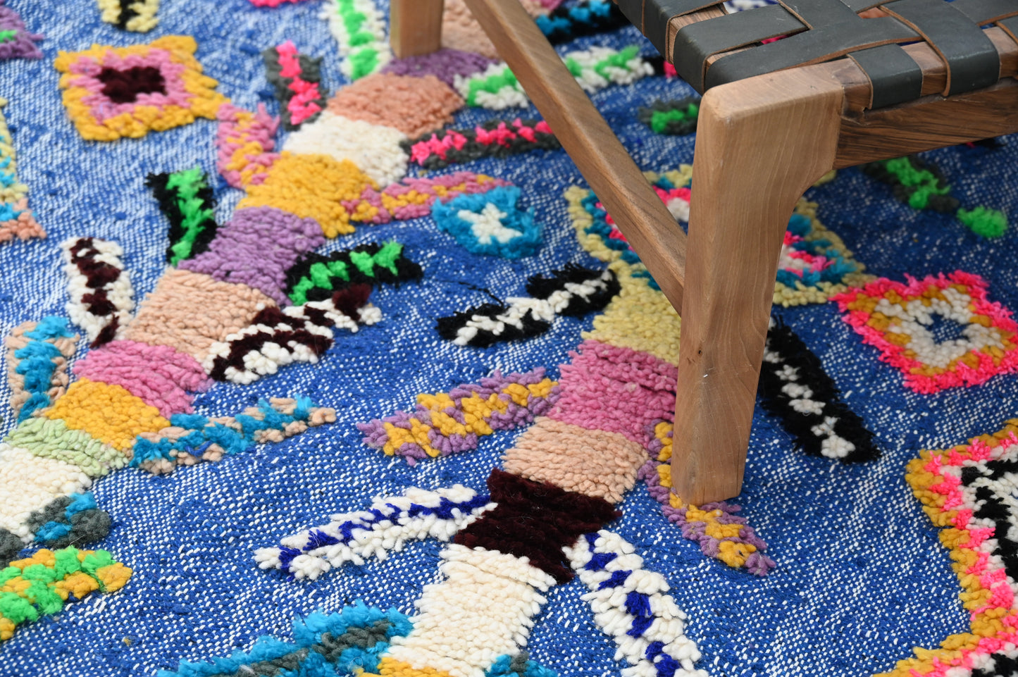 Tapis traditionnel Azilal 251 X 143 Cm