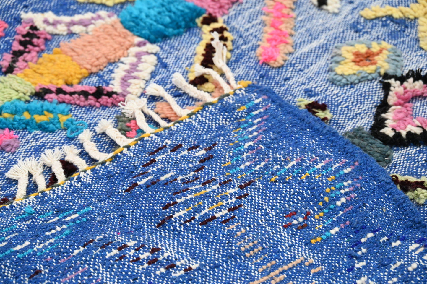 Tapis traditionnel Azilal 251 X 143 Cm