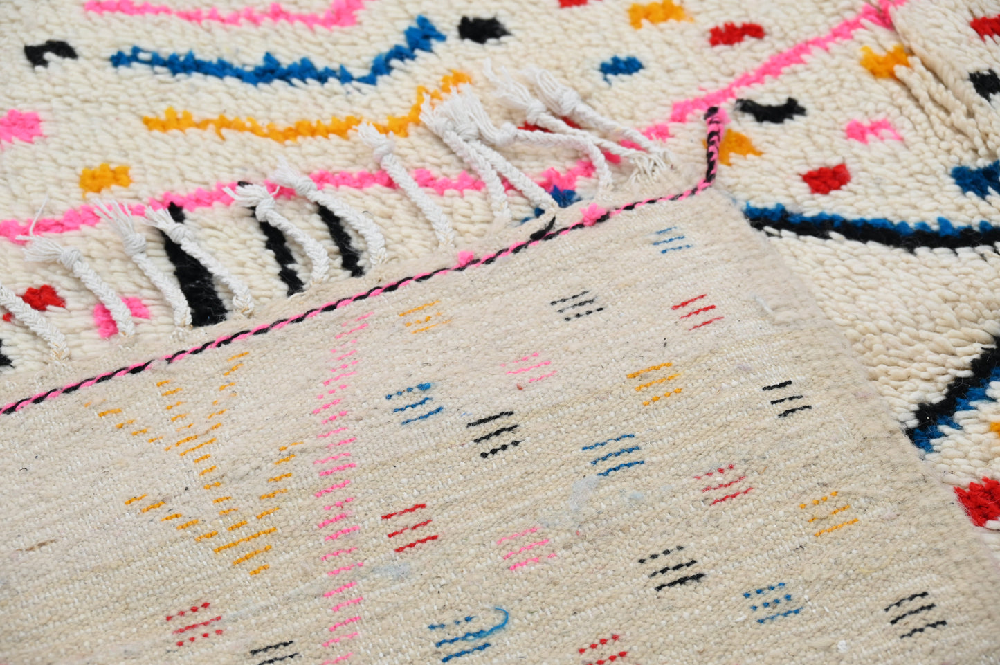 Tapis traditionnel Azilal 251 X 150 Cm