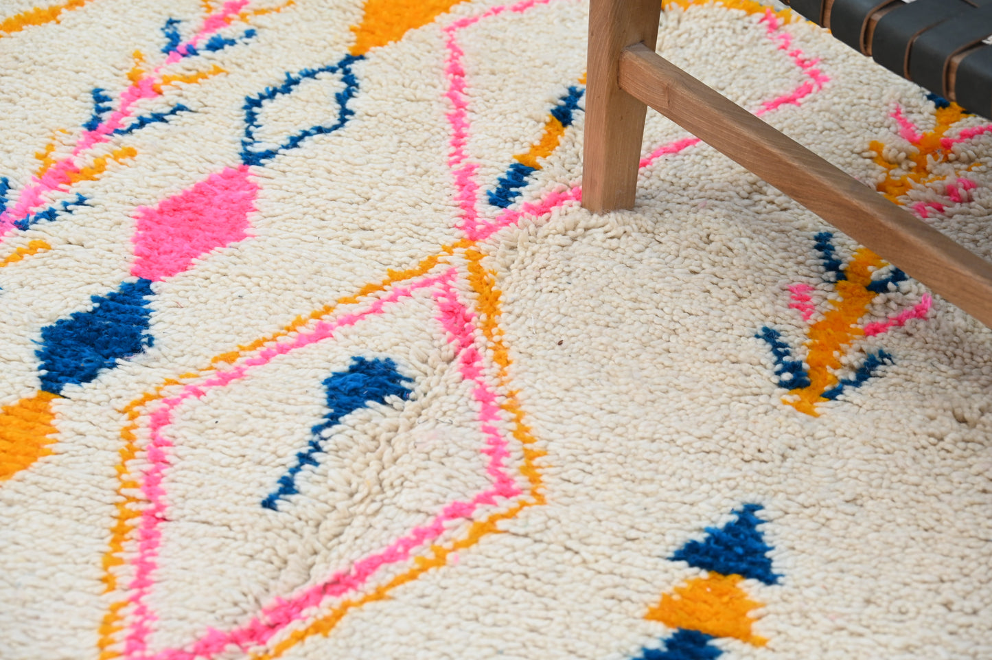 Tapis traditionnel Azilal 251 X 145 Cm