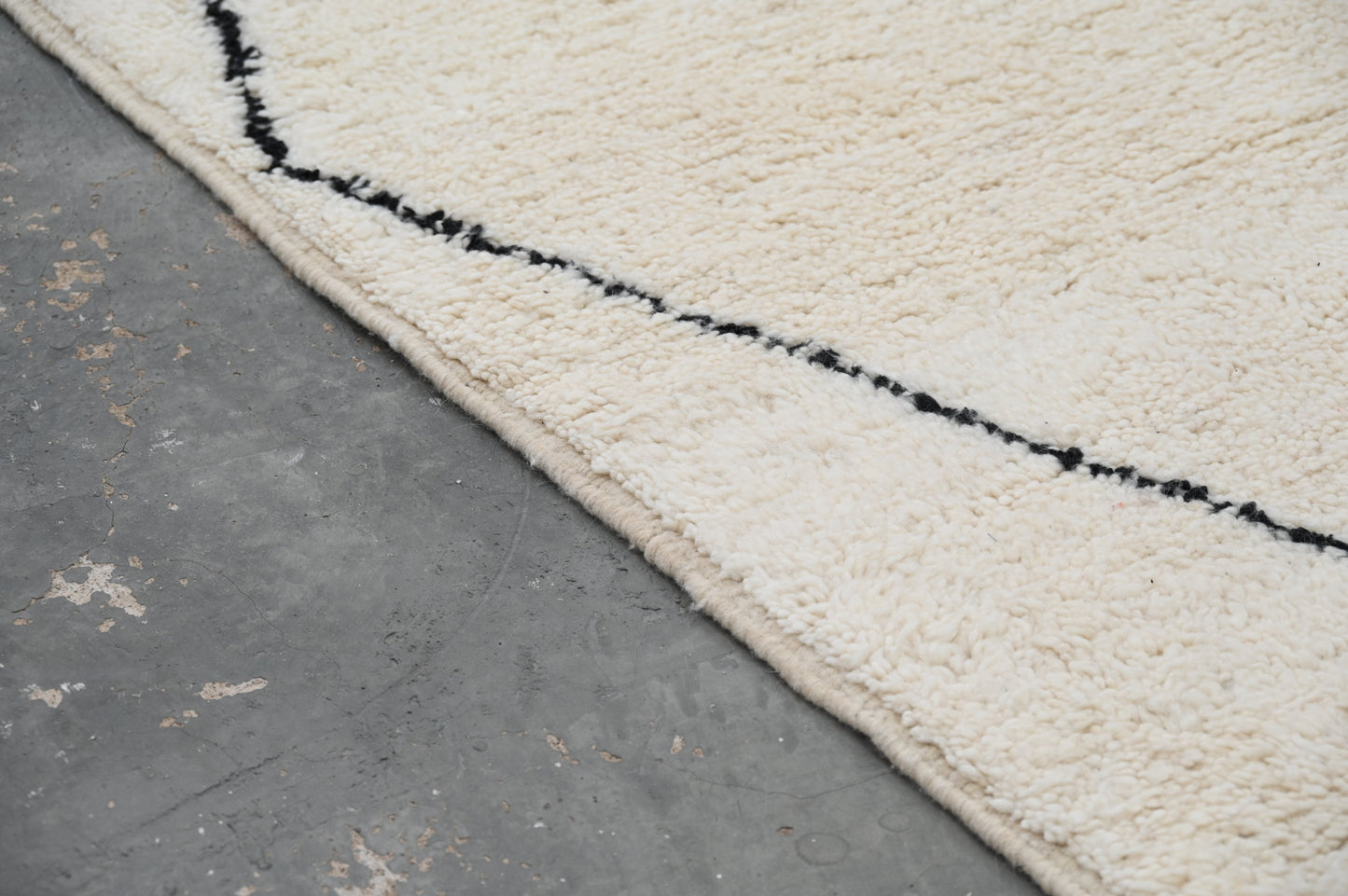 Tapis traditionnel Beni Ouarain 313 X 200 Cm