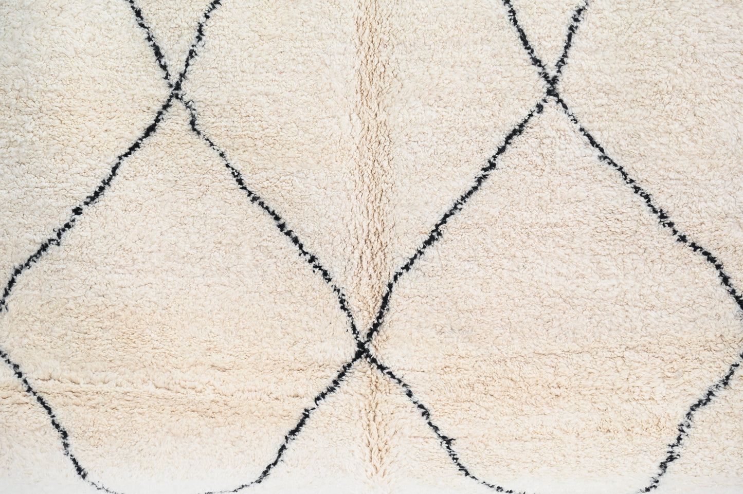 Tapis traditionnel Beni Ouarain 311 X 207 Cm