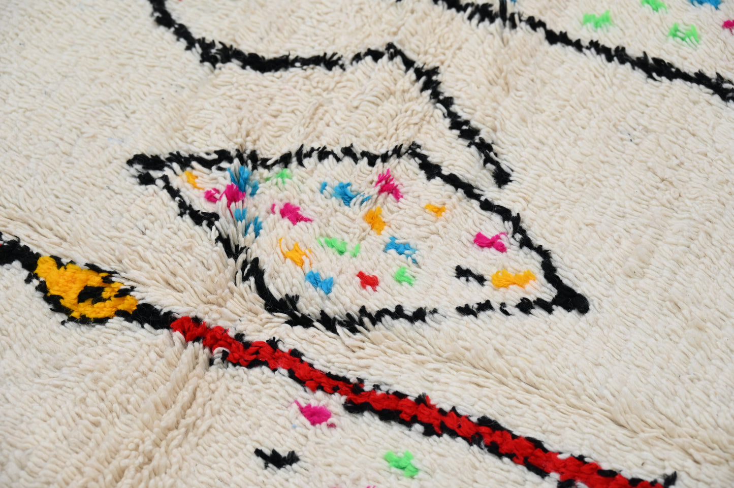 Tapis traditionnel Azilal 234 X 147 Cm