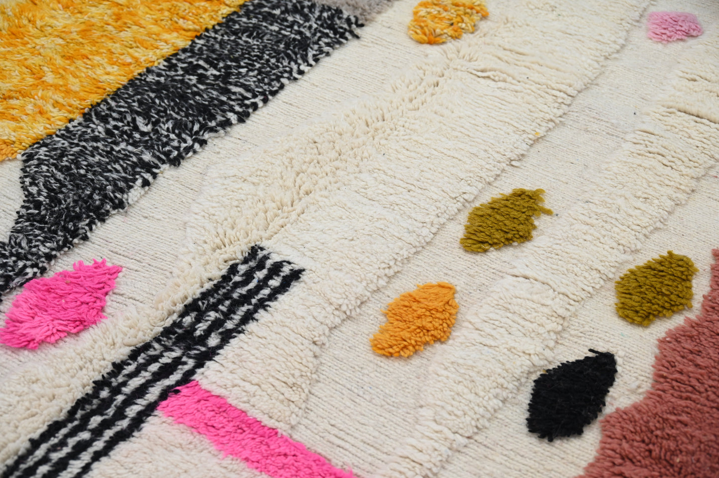 Tapis traditionnel Azilal 245 X 160 Cm