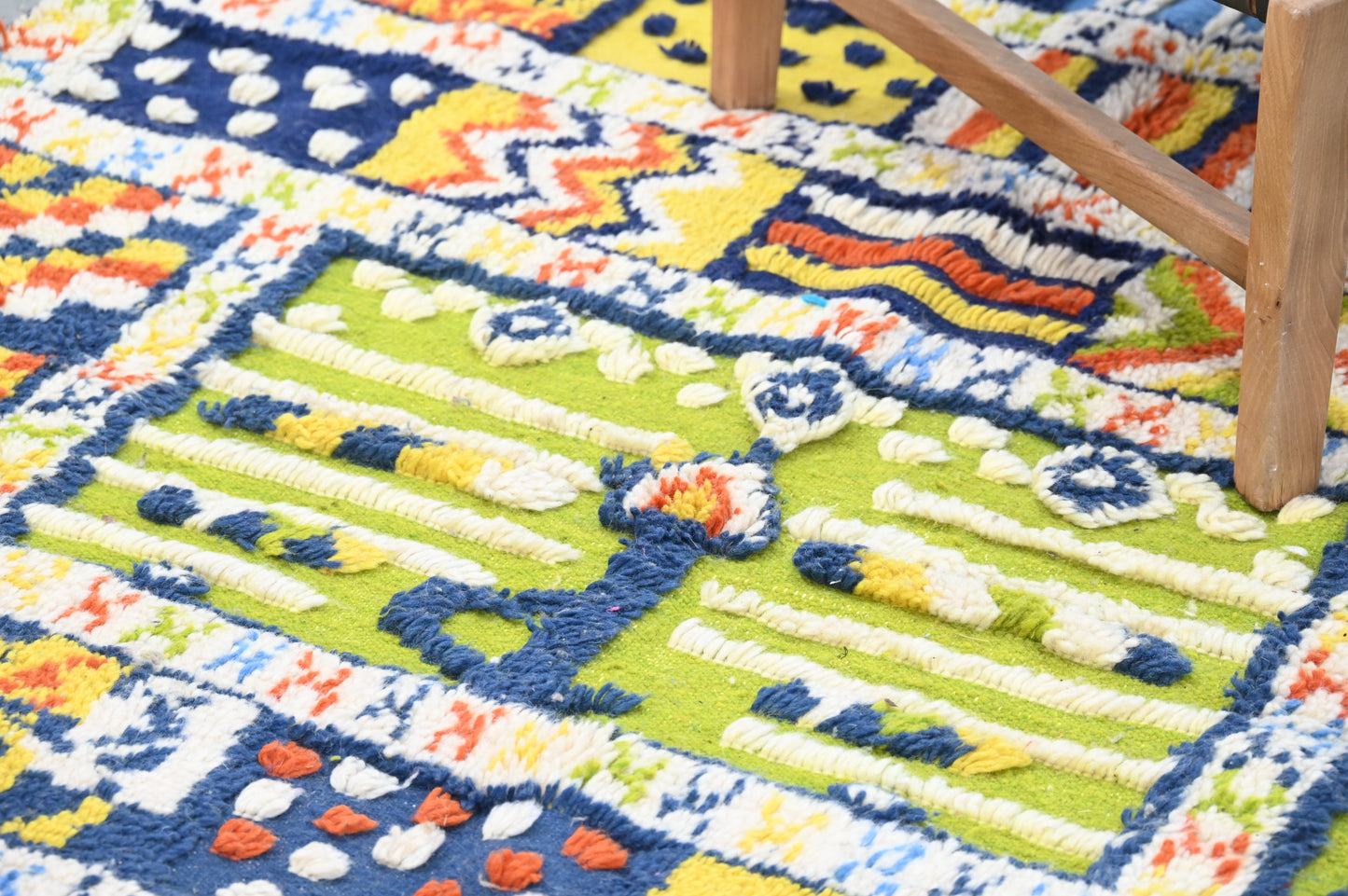 Tapis traditionnel Azilal 235 X 140 Cm