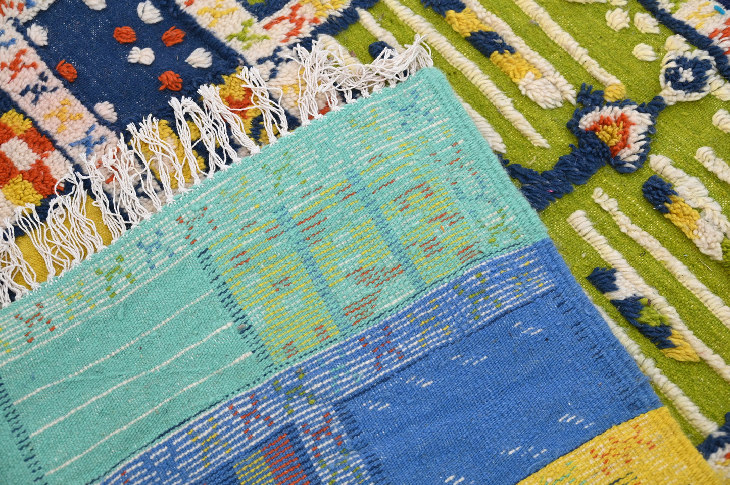 Tapis traditionnel Azilal 235 X 140 Cm