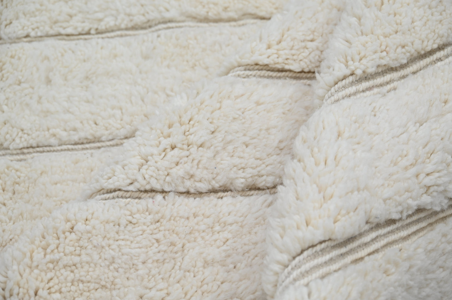 Tapis traditionnel Beni Ouarain 409 X 302 Cm