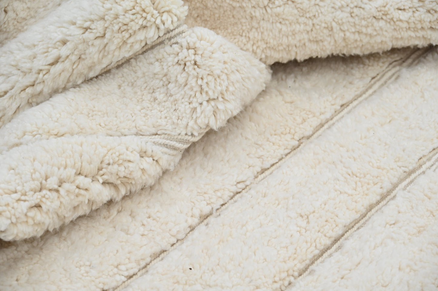 Tapis traditionnel Beni Ouarain 409 X 302 Cm