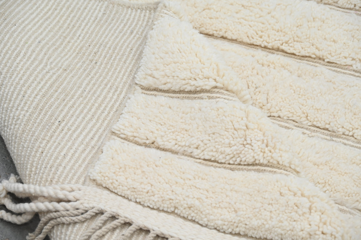 Tapis traditionnel Beni Ouarain 409 X 302 Cm