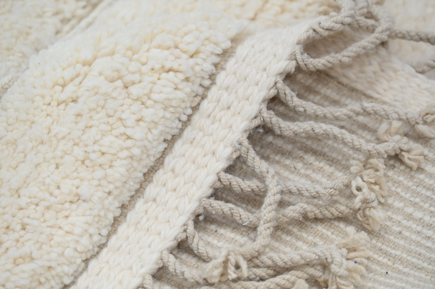 Tapis traditionnel Beni Ouarain 409 X 302 Cm