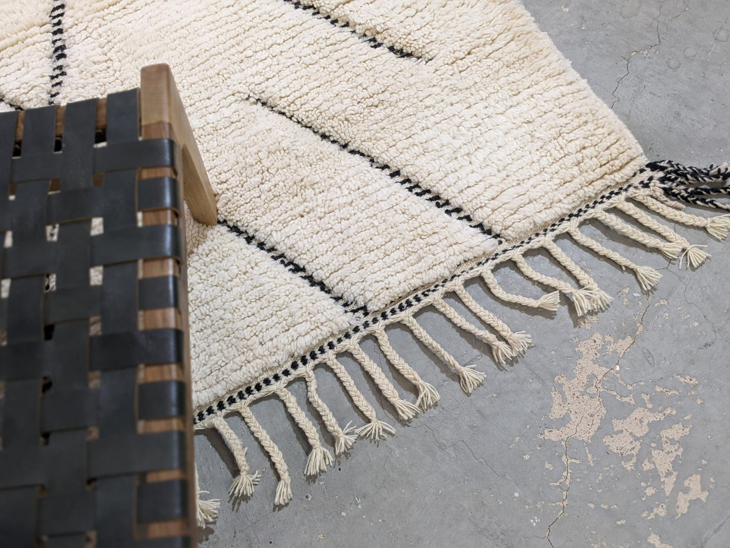 Petit tapis traditionnel Beni Ouarain 147 X 117 Cm