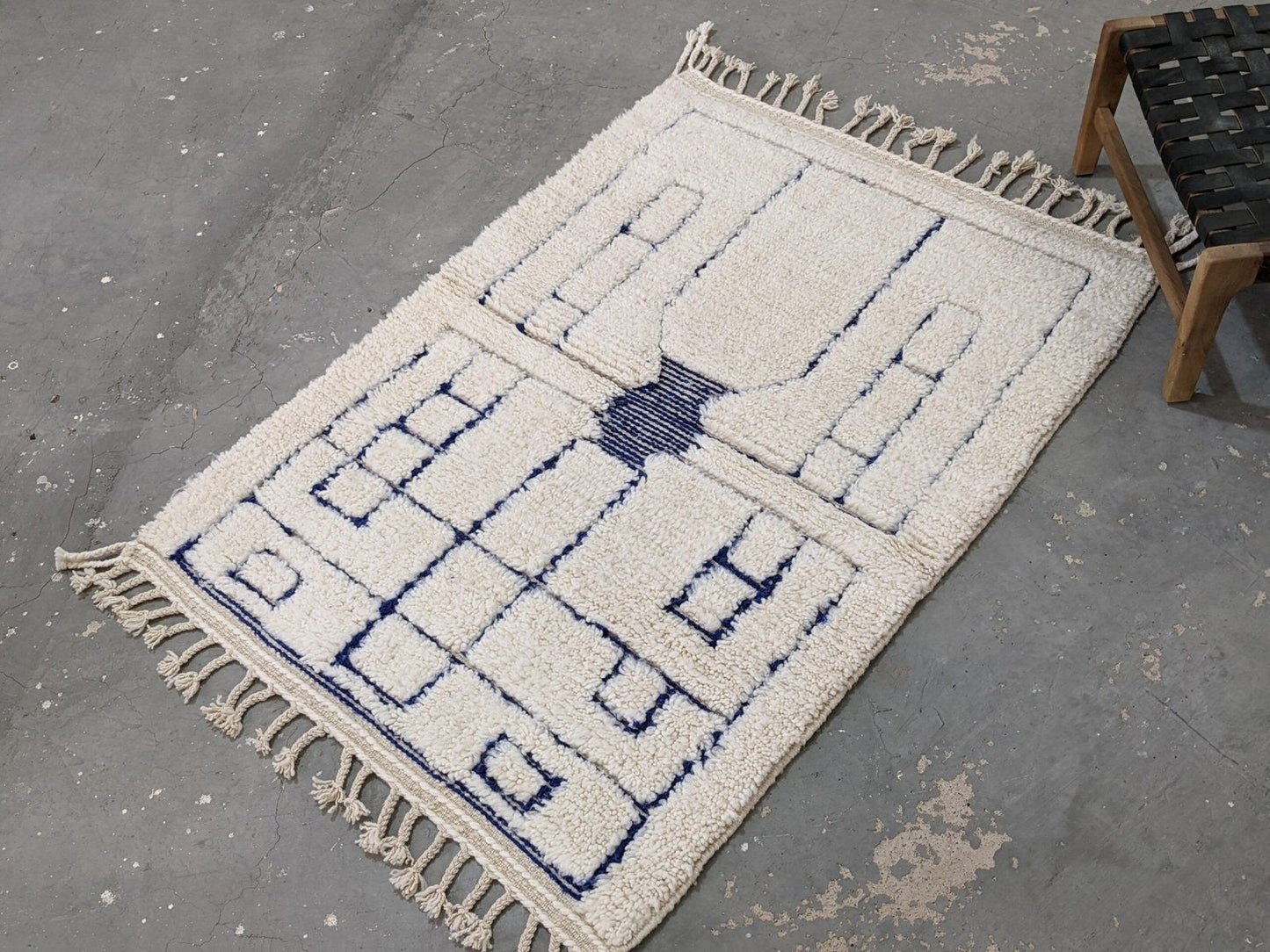 Petit tapis traditionnel Beni Ouarain 152 X 110 Cm