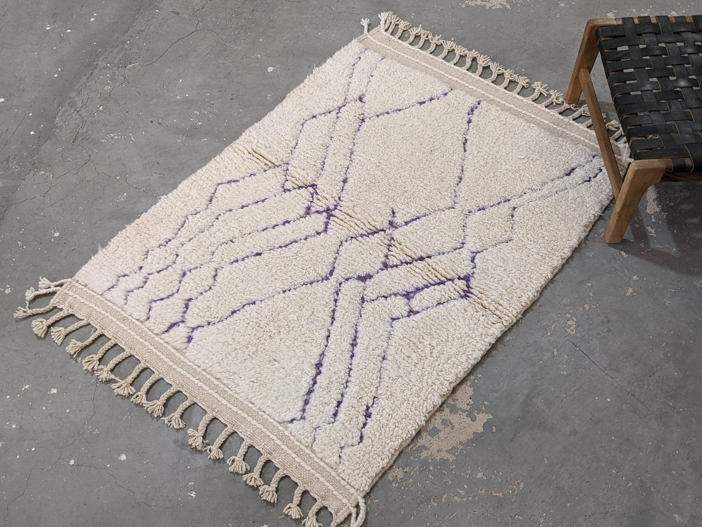 Petit tapis traditionnel Beni Ouarain 145 X 107 Cm