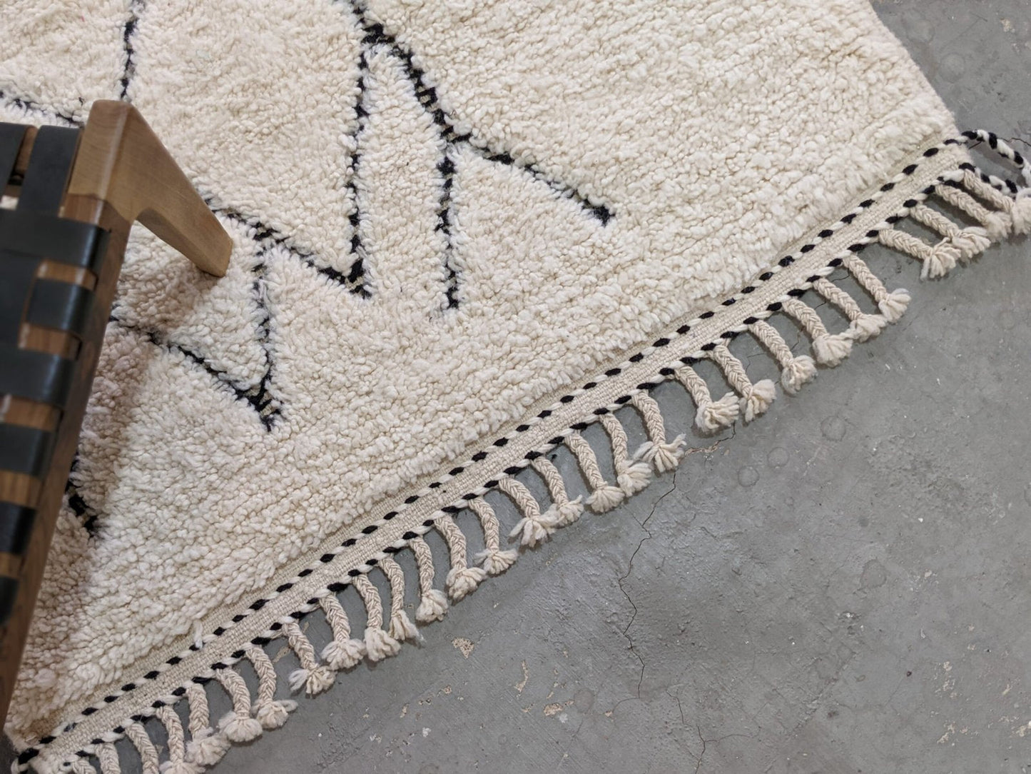 Petit tapis traditionnel Beni Ouarain 152 X 112 Cm