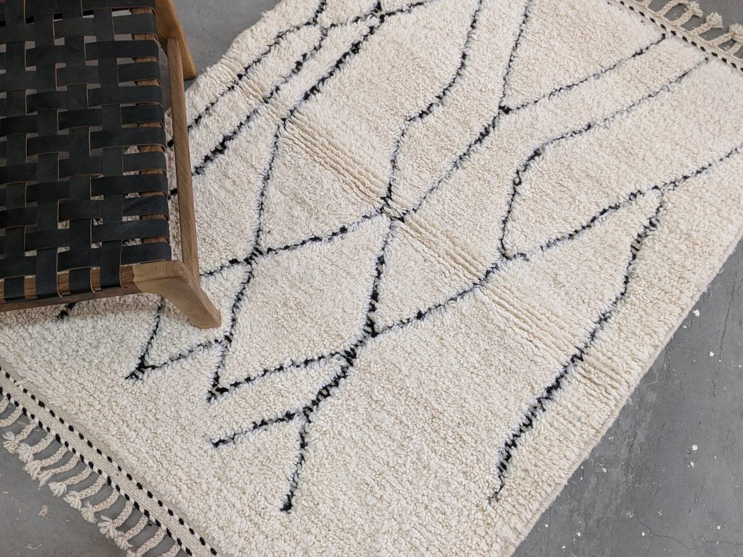 Petit tapis traditionnel Beni Ouarain 152 X 112 Cm