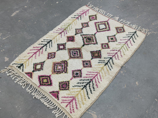 Petit tapis traditionnel Azilal 151 X 112 Cm